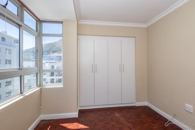 3 Bedroom Property for Sale in Sea Point Western Cape